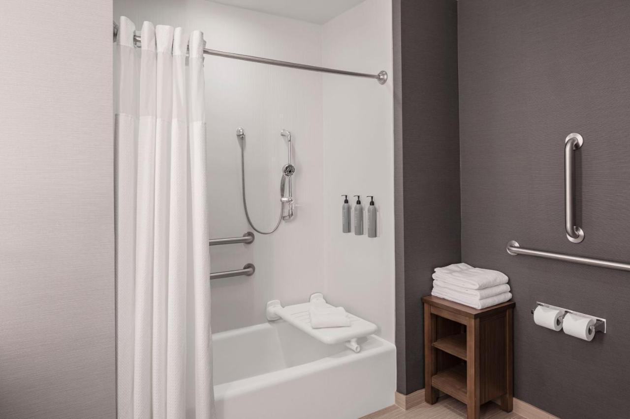 Courtyard By Marriott San Angelo Hotel Екстериор снимка