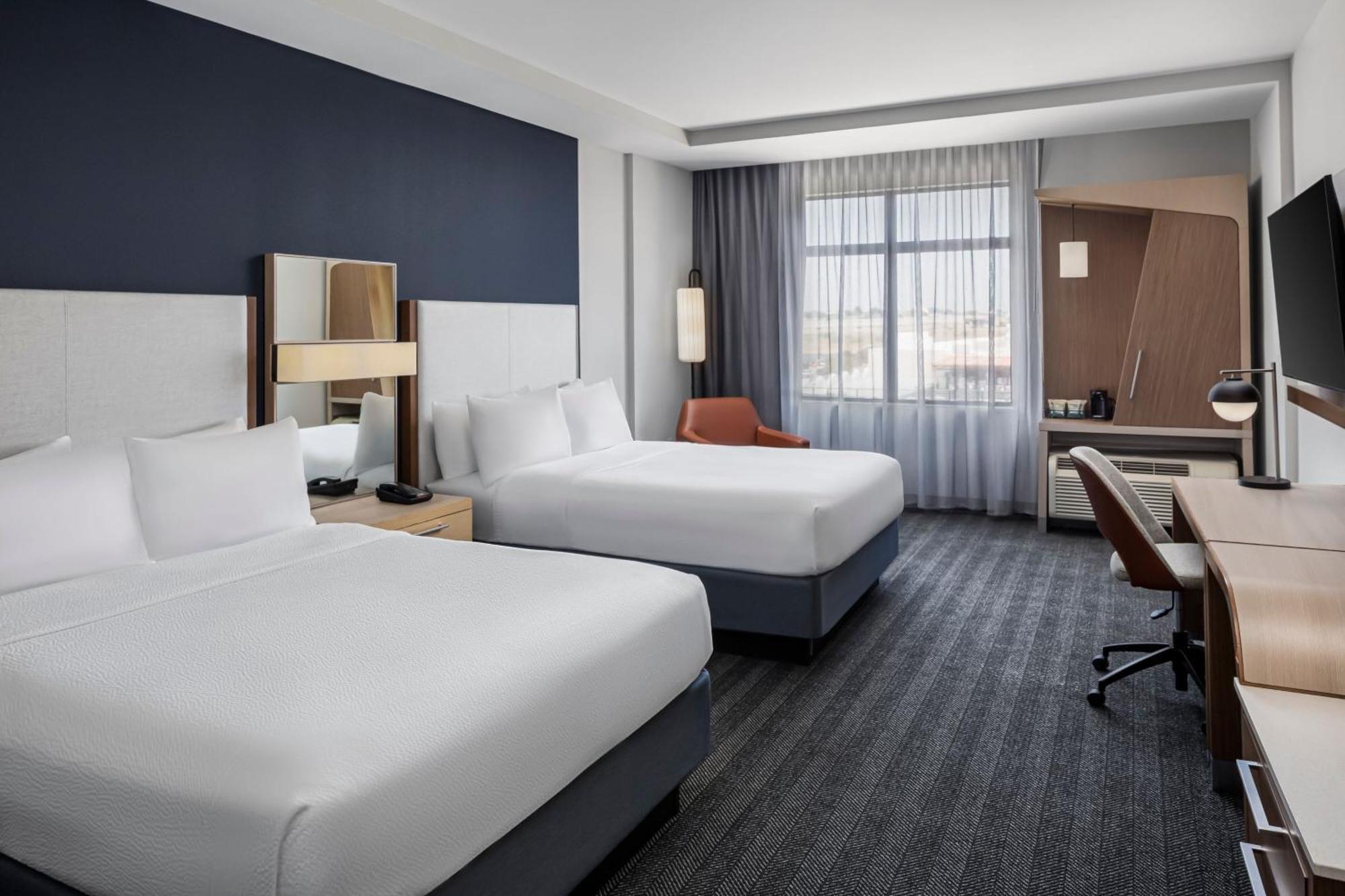 Courtyard By Marriott San Angelo Hotel Екстериор снимка